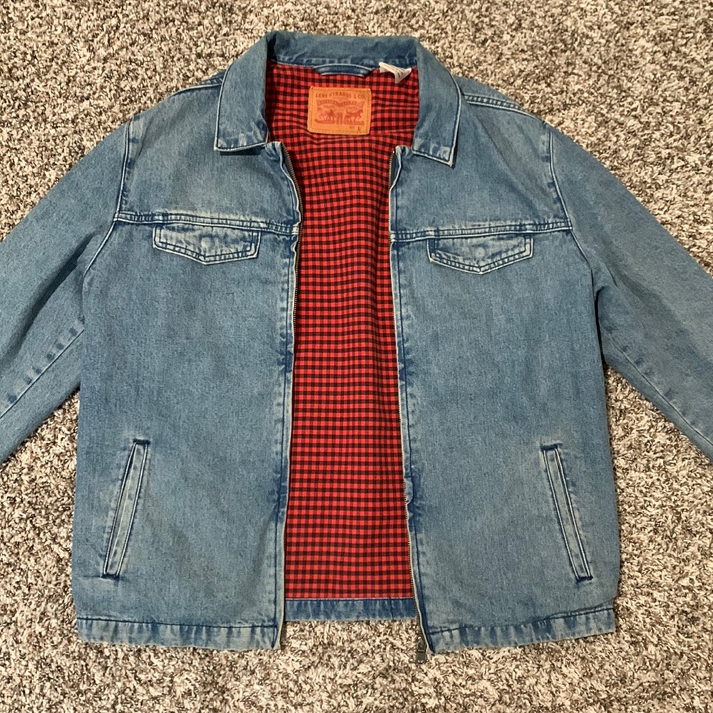 GREAT QUALITY MENS LEVI’S JEAN COAT